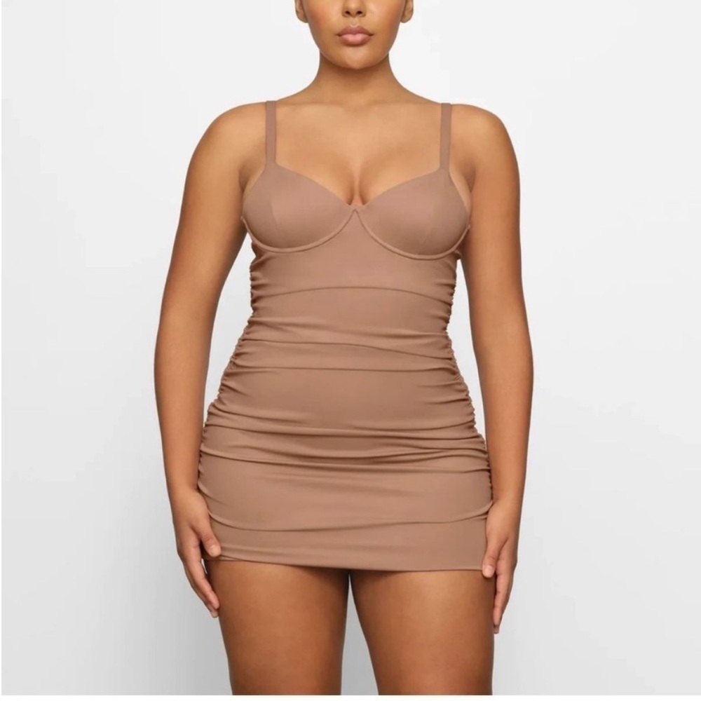NWT SKIMS Sculpting Swim Ruched One Piece Swimsuit in Sienna Size Medium SKU:11G